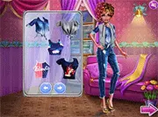 Fashion Show Dress-Up Game